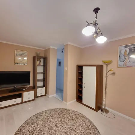 Great 1-st Floor In The *